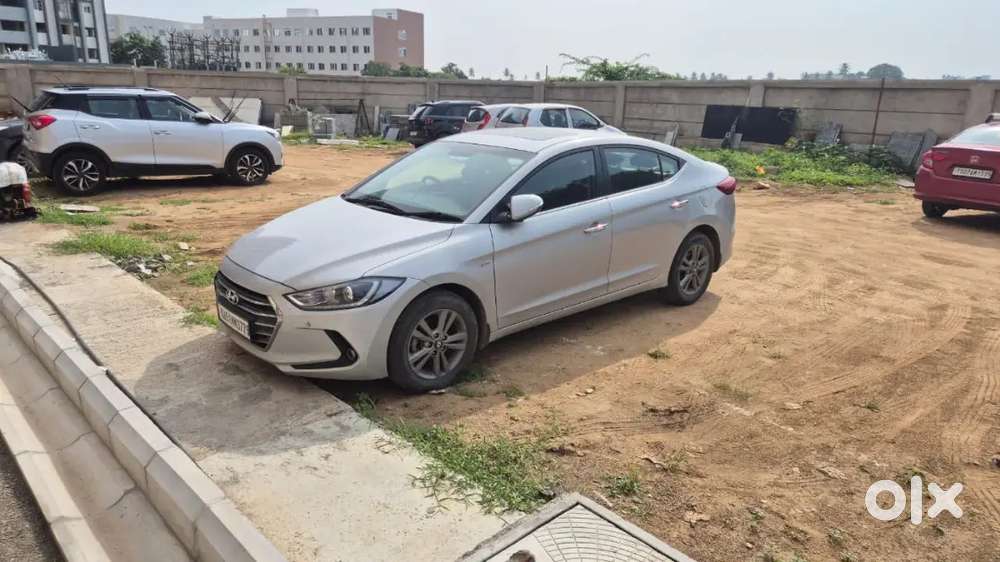Hyundai Elantra 2018 Petrol Well Maintained