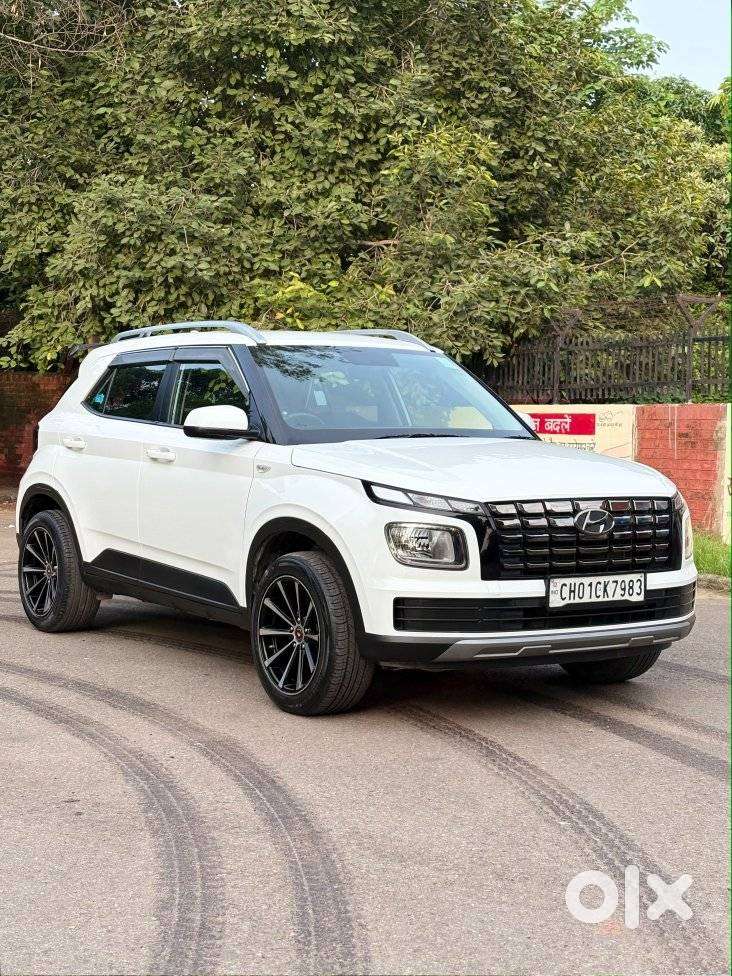 Hyundai Venue S 1.2 Petrol, 2022, Petrol