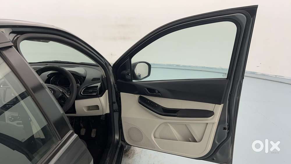 Tata Tigor Xz Cng, 2023, Cng & Hybrids