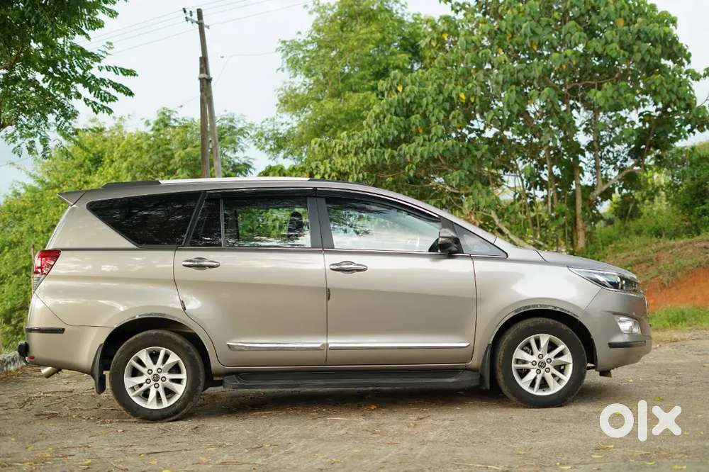 Orginal Kerala Toyota Innova Crysta 2019 With Service History