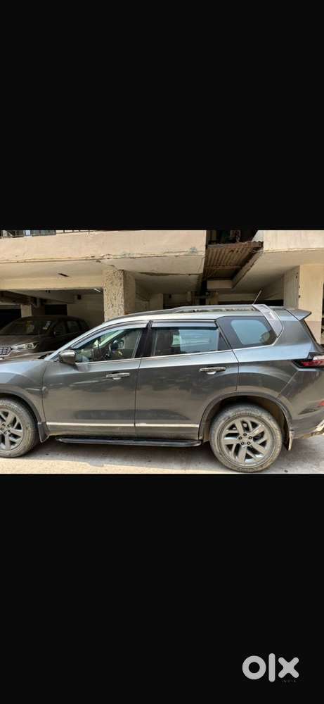 2023 Tata Safari Diesel Manual