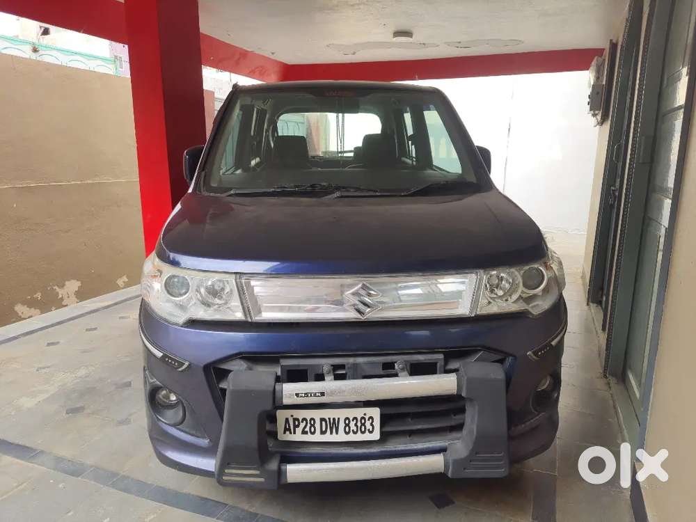 Neat Condition And Showroom Tracking