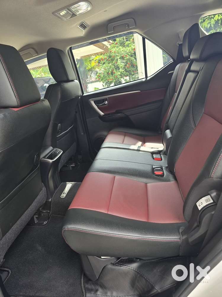 Toyota Fortuner 2025 Diesel Legender