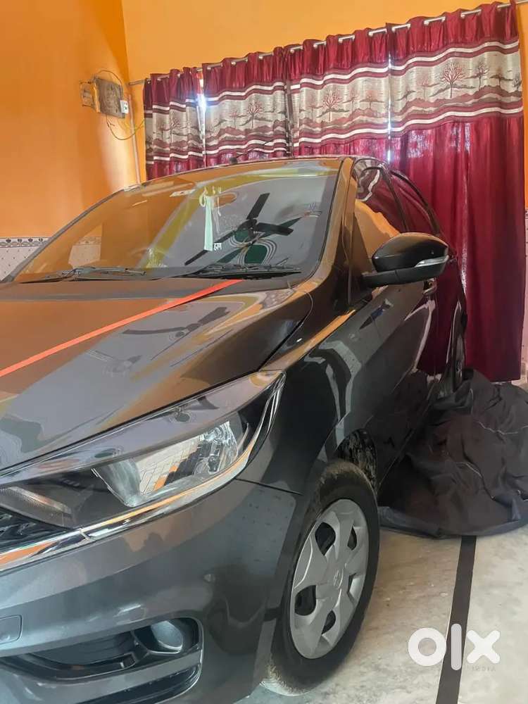 Tata Tiago Xt(o) 2023, Daytona Grey, Single Owner