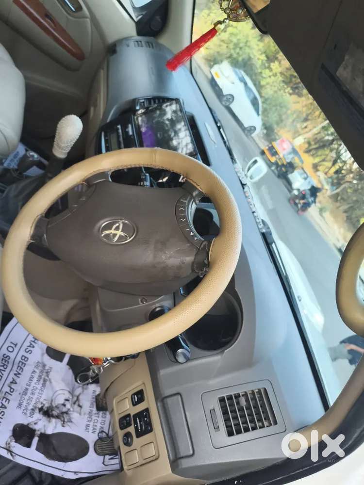 Toyota Fortuner 2011