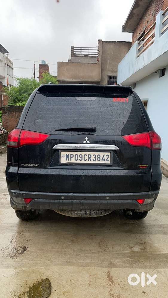 Mitsubishi Pajero Sport 2015