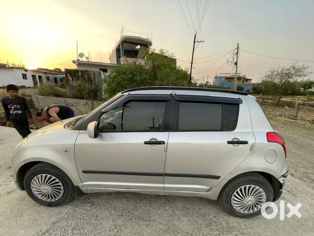 Maruti Suzuki Swift 2010 Cng+petrol