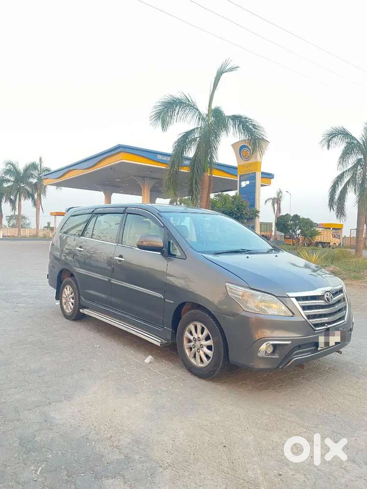 Toyota Innova 2012 Diesel 252853 Km Driven