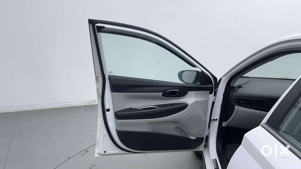 Hyundai New I20 1.2 Asta (o) Ivt, 2024, Petrol