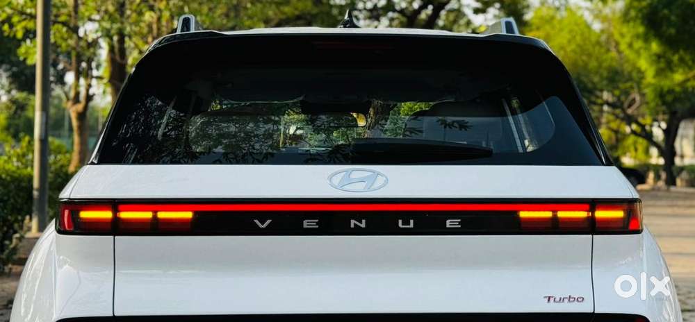 Hyundai Venue 1.0 Sx (o) Turbo Dct, 2025, Petrol