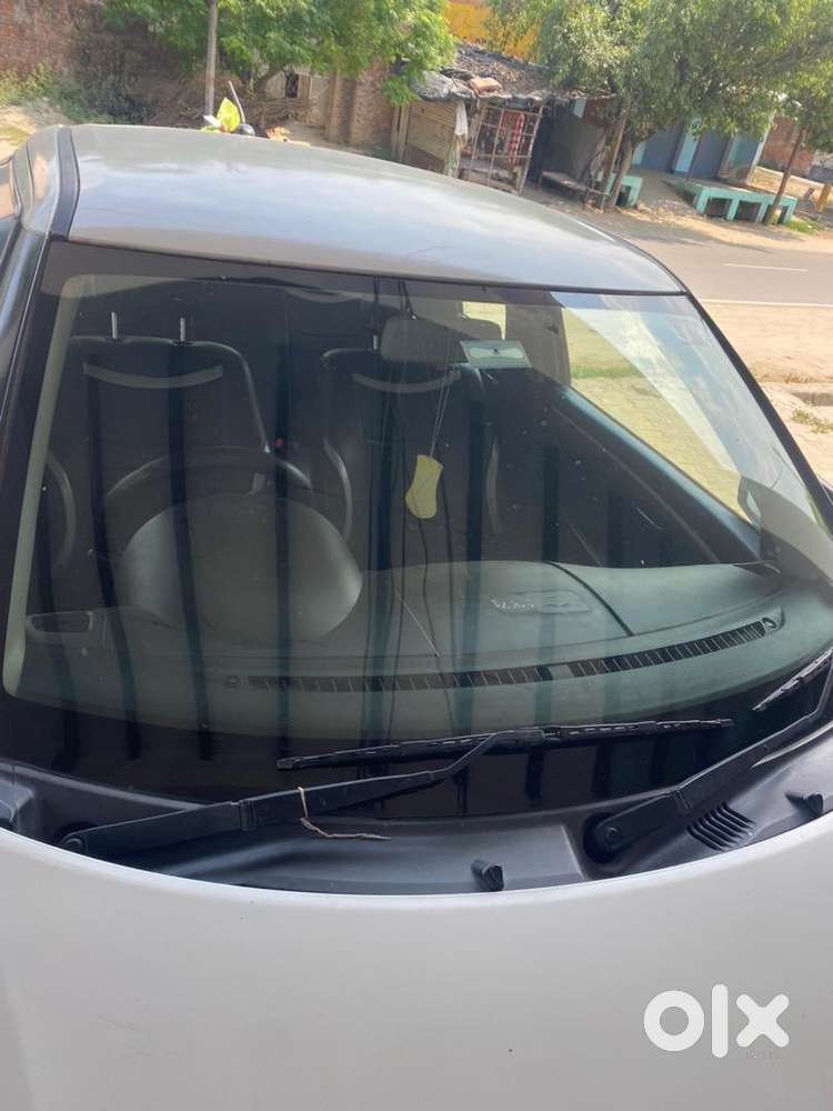 Maruti Suzuki Swift 2015 Petrol Well Maintained