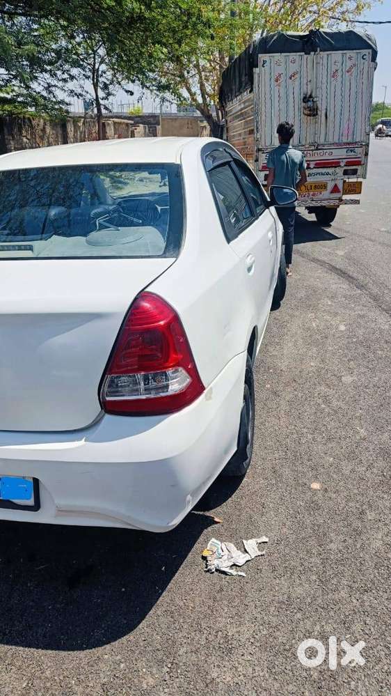 Toyota Etios 2017 Cng & Petrol Well Maintained