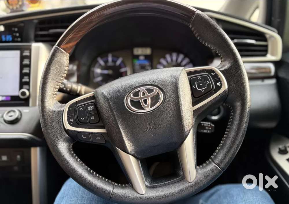 Toyota Innova Crysta [2020-ongoing] 2.4 Zx 7 Str, 2023, Diesel