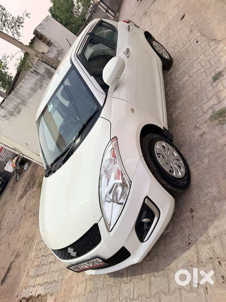 Maruti Suzuki Swift Lxi Option, 2017, Petrol