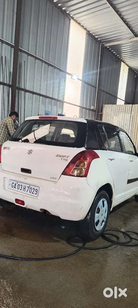 Maruti Suzuki Swift 2010