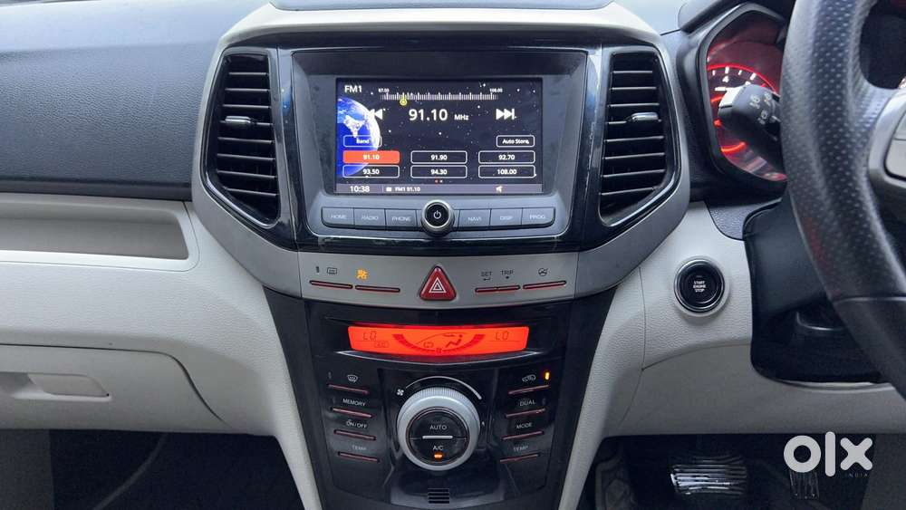 Mahindra Xuv300 1.2 W8 (o) Amt Petrol, 2021, Petrol