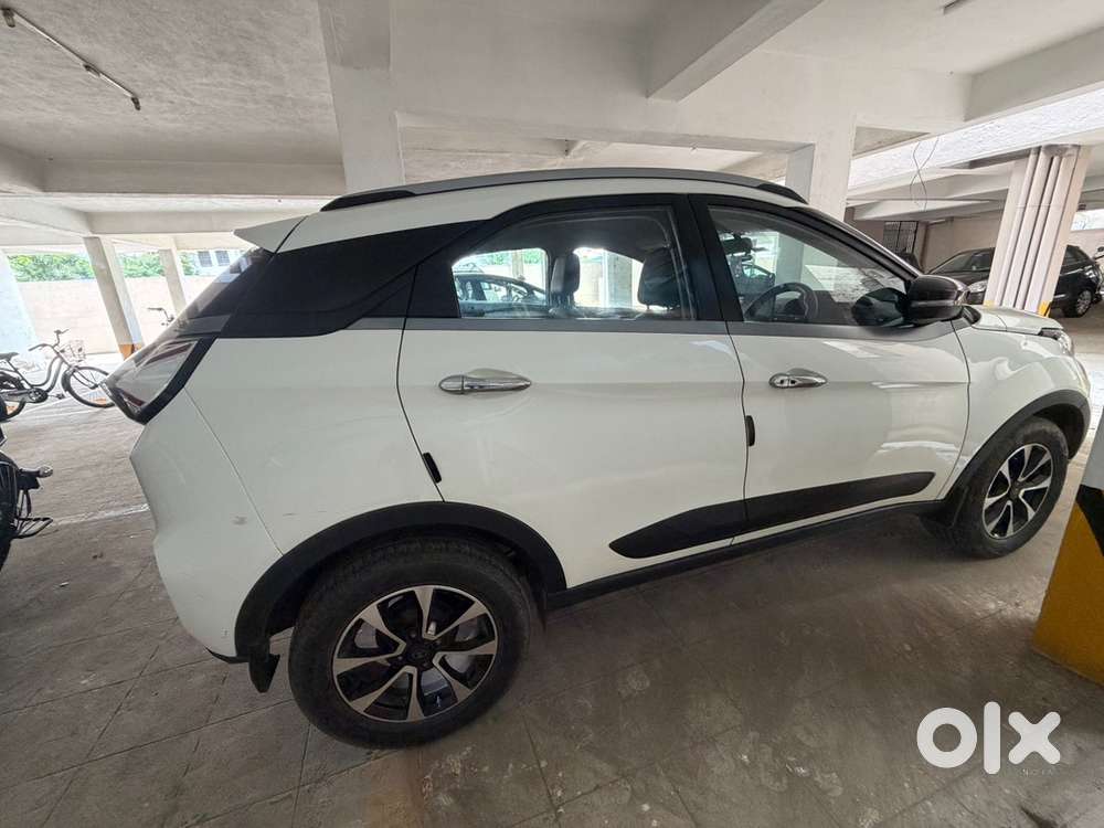 Tata Nexon 2020 Xz+ Petrol Manual  22500 Kms