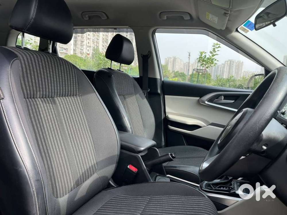 Kia Carens 1.4 Prestige Plus Turbo Dct 7 Str, 2023, Petrol