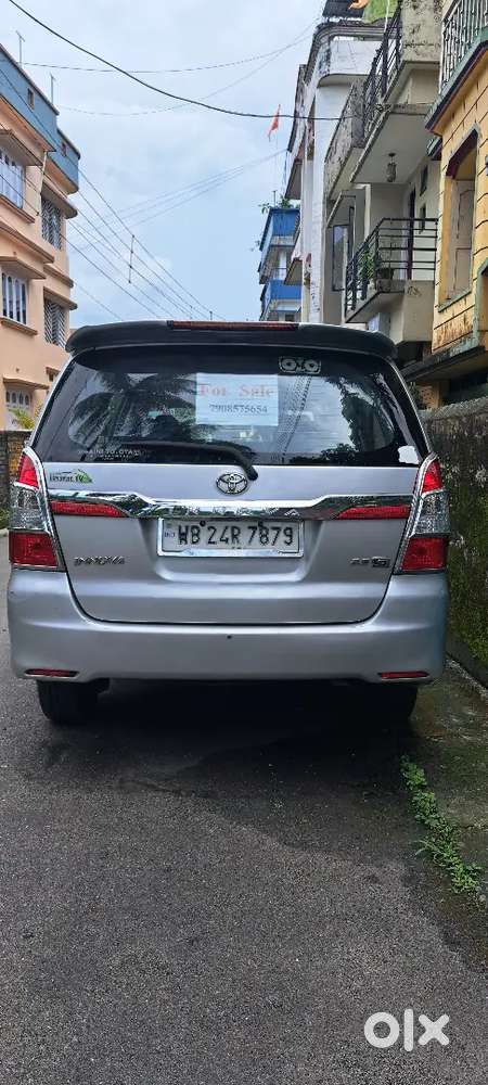 Toyota Innova Hycross 2012 Diesel Variant