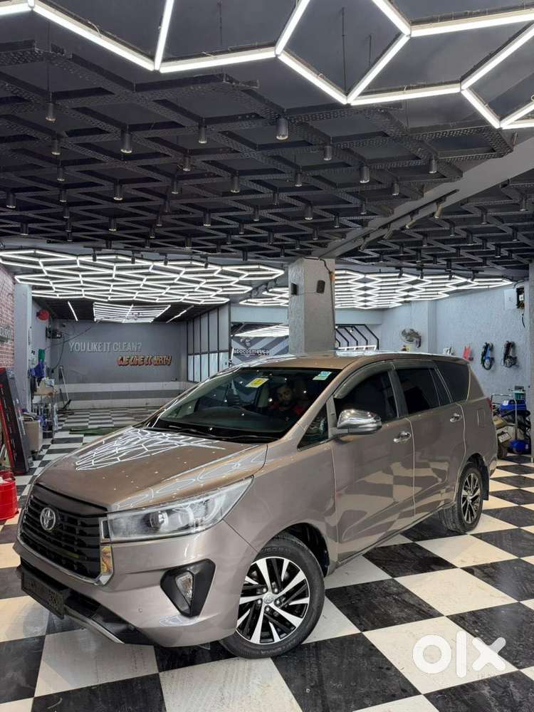 Toyota Innova Crysta 2.8 Zx At 7 Seater, 2021, Diesel