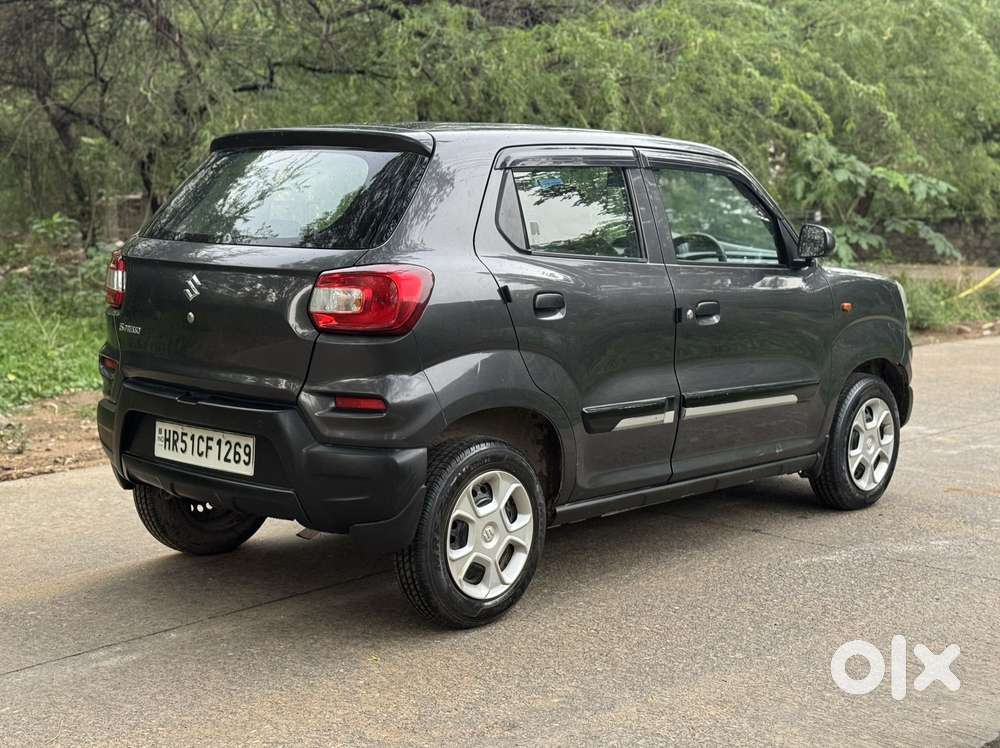 Maruti Suzuki S-presso Vxi Opt, 2022, Petrol