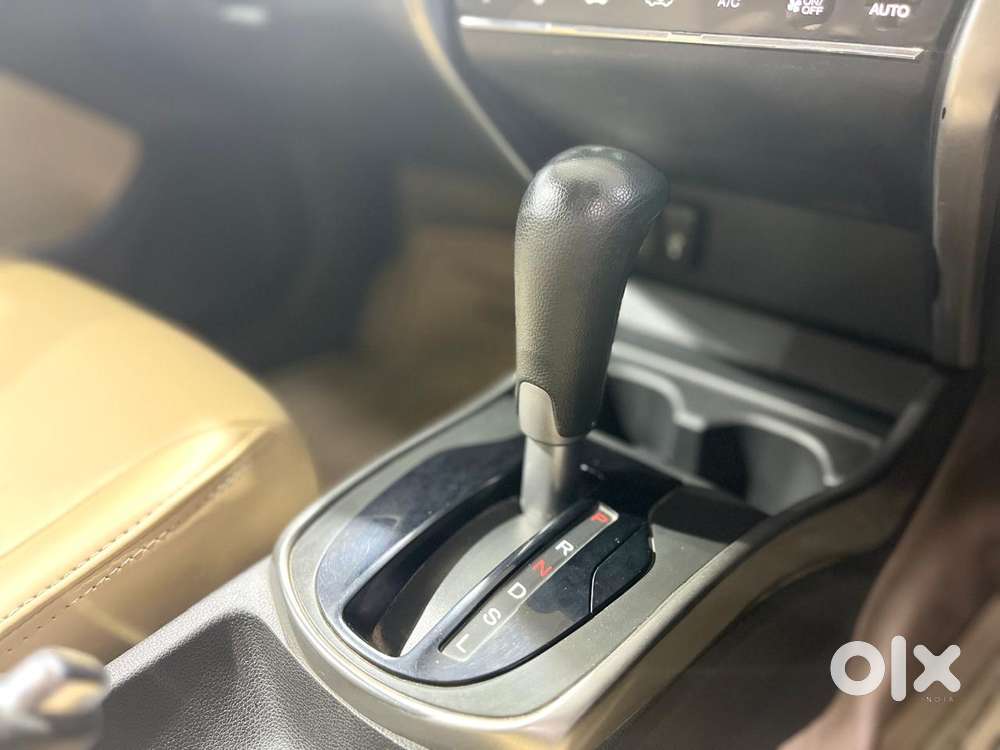 Honda City 1.5 V Cvt I-vtec Mt, 2022, Petrol