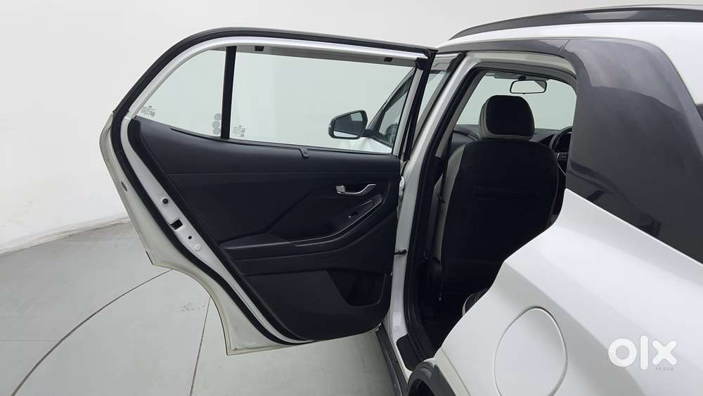 Hyundai Creta 1.5 S Plus Knight Petrol, 2023, Petrol