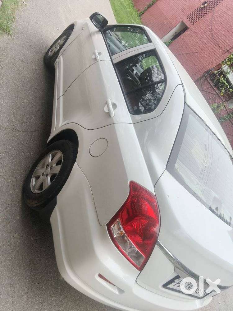Maruti Suzuki Swift Dzire Zdi Bsiv, 2009, Diesel