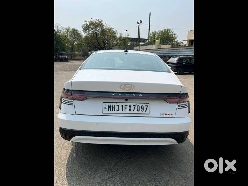 Hyundai Verna 1.5 Sx (o) Petrol Mt, 2024, Petrol