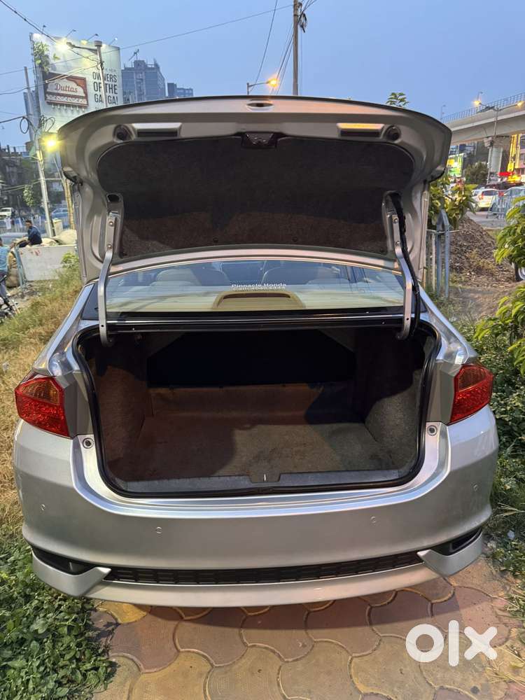 Honda City I-vtec V, 2019, Petrol