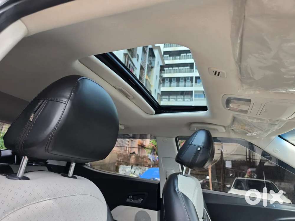 Mahindra Xuv 3xo Ax5l 1.2 Petrol At, 2025, Petrol