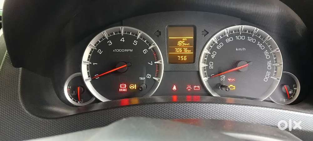 Maruti Suzuki Swift 2015 Petrol 71000 Km Driven