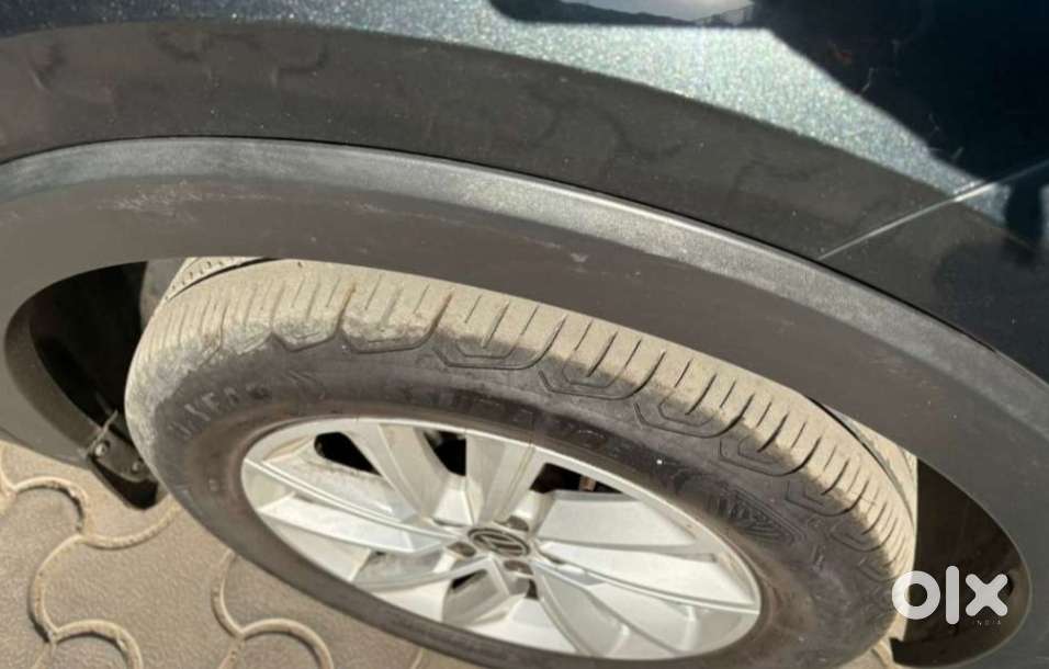 Volkswagen Taigun 1.0 Tsi Highline At, 2022, Petrol