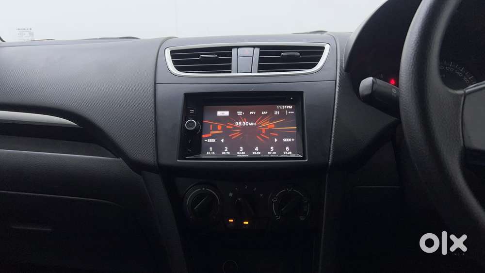 Maruti Suzuki Swift 1.2 Lxi (o), 2016, Petrol