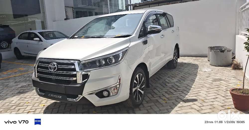 Toyota Innova Crysta Zx 2026