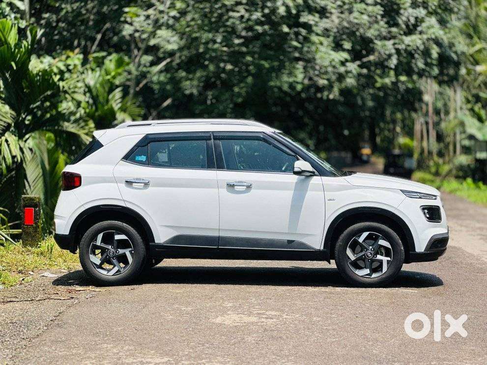 Hyundai Venue Sx Plus Turbo Dct, 2019, Petrol
