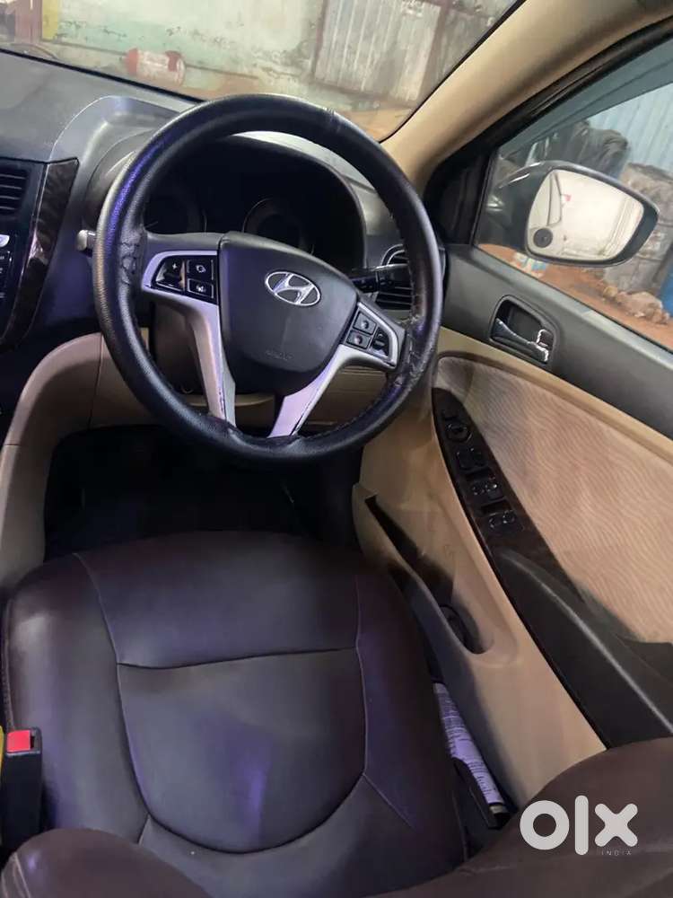 Hyundai Verna Diesel Manual 2012 Model