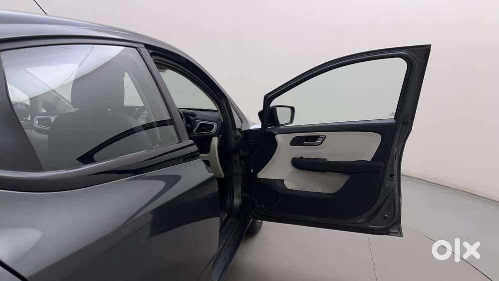 Tata Altroz 1.2 Xz Plus Petrol, 2023, Petrol