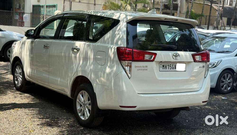 Toyota Innova Crysta 2.4 V 8 Str, 2017, Diesel