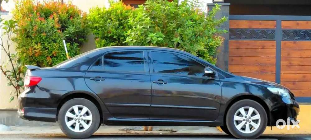 Corolla Altis Diesel D-4d J