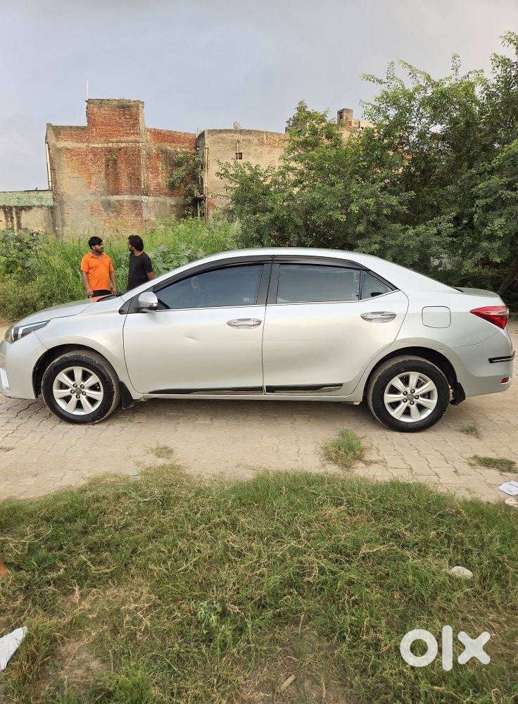 Toyota Corolla Altis 1.8 Gl, 2015, Petrol