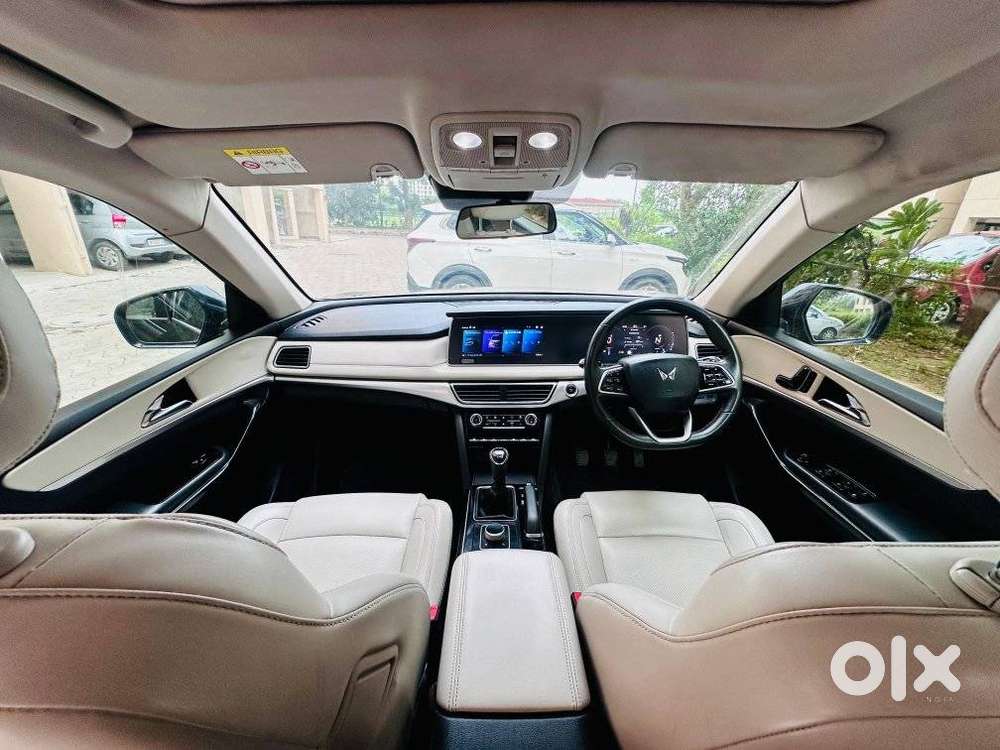 Mahindra Xuv700 2.2 Ax 7 Diesel At Str Awd, 2023, Diesel