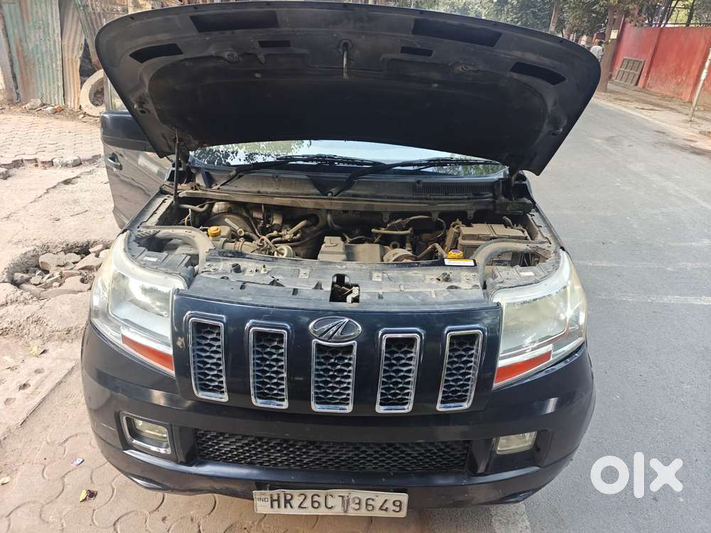 Mahindra Tuv 300 T8 Amt, 2015, Diesel