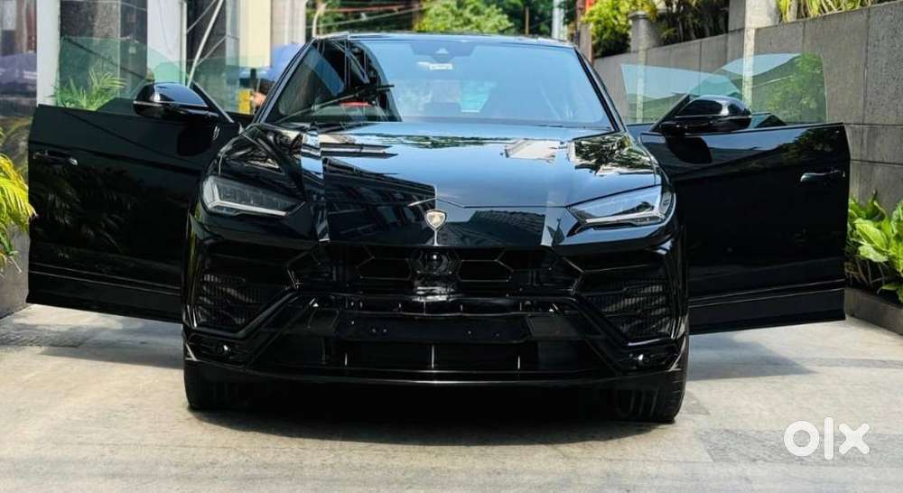 Lamborghini Urus V8, 2021, Petrol