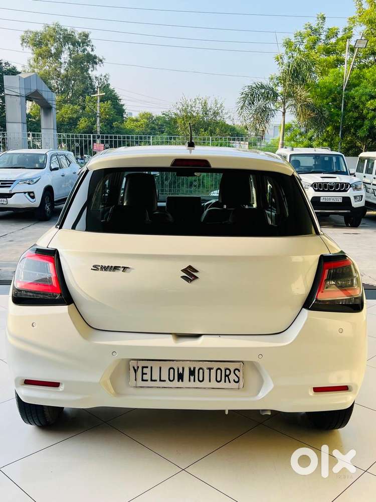 Maruti Suzuki New-gen Swift Vxi, 2024, Petrol
