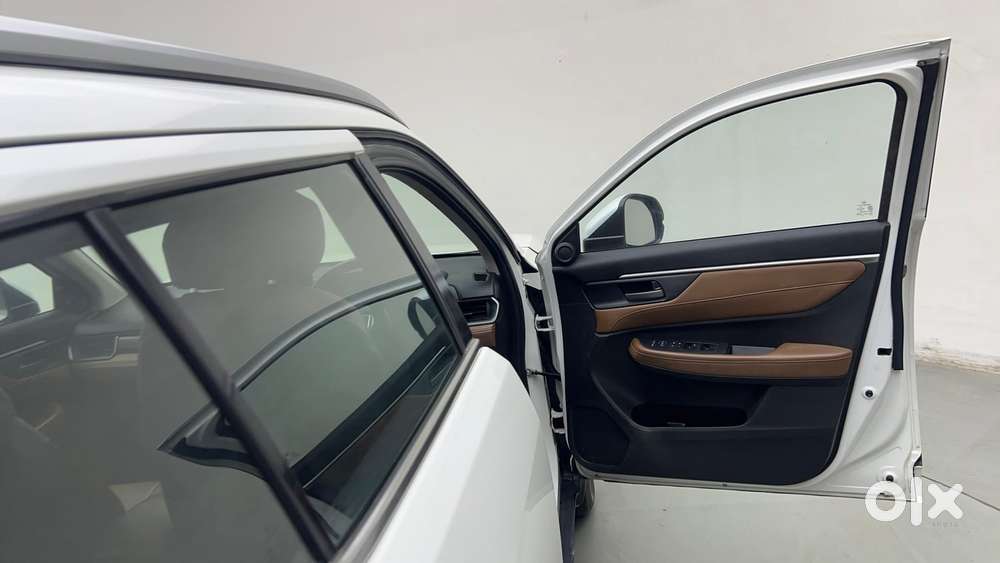 Honda Elevate Zx Cvt, 2023, Petrol
