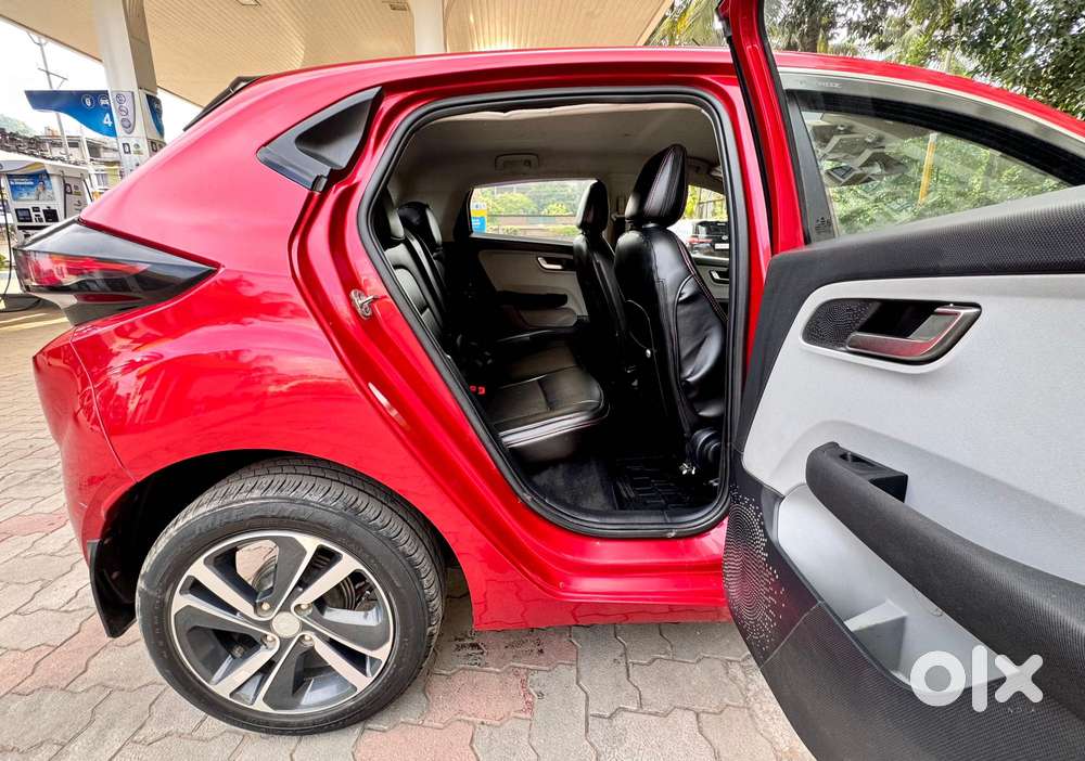 Tata Altroz Xz, 2020, Petrol