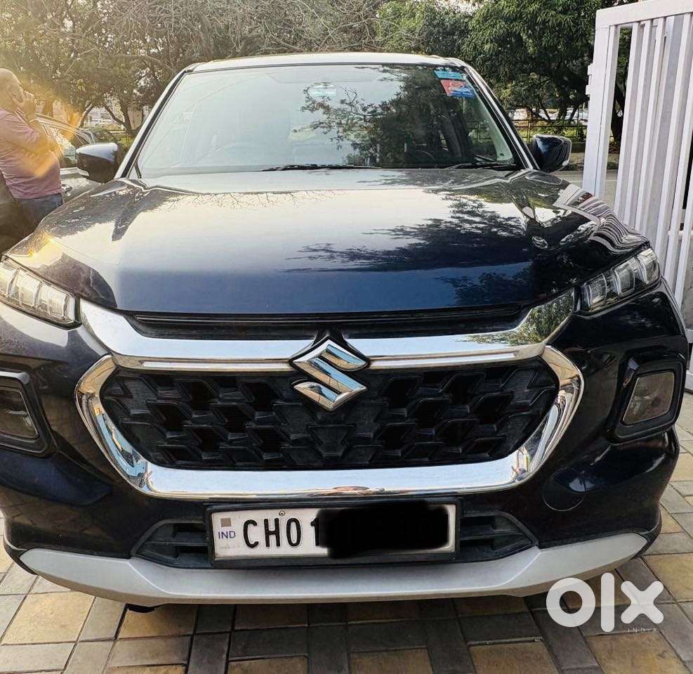 Maruti Suzuki Grand Vitara 1.5 Delta Smart Hybrid At, 2023, Petrol