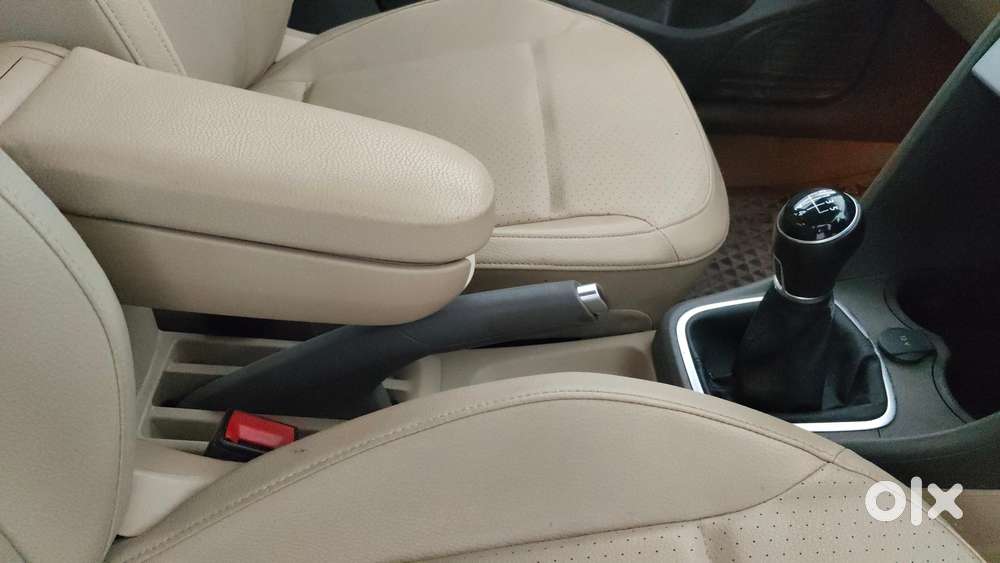 Volkswagen Vento 1.6 Highline, 2016, Petrol