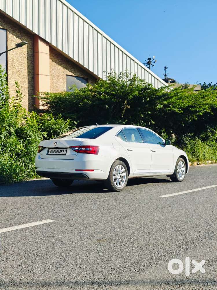 Skoda Superb L&k 1.8 Tsi At, 2020, Petrol